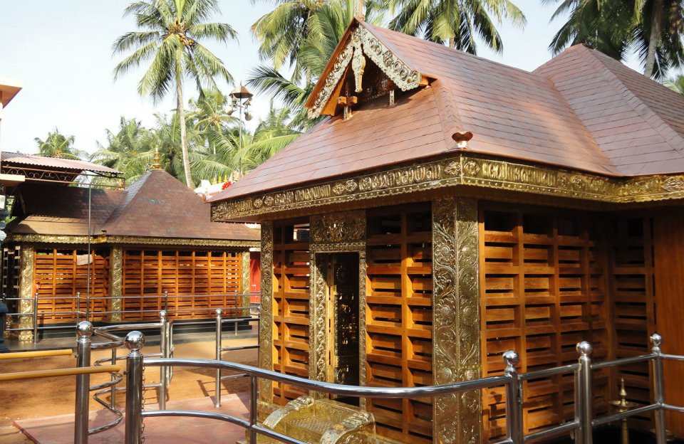  Konchiravila  Sree Bhagavathy Temple trivandrum Dresscode