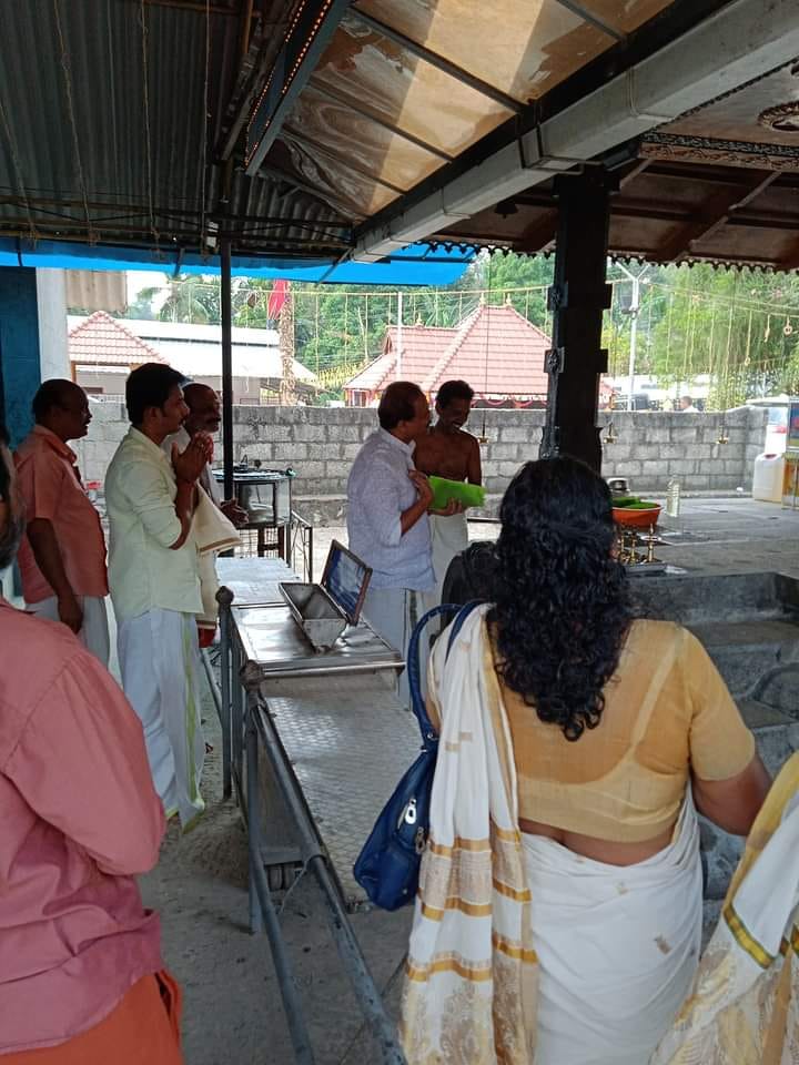 Images of trivandrum manamboor sasthaTemple