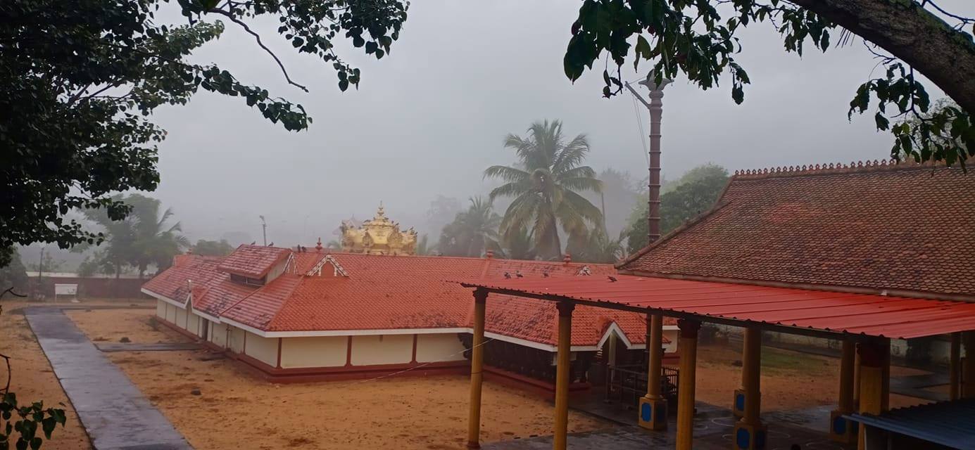 Images of trivandrum  Shangumugam Devi  temple