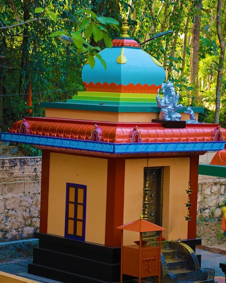 Kallara Madannada Devi Temple trivandrum Dresscode