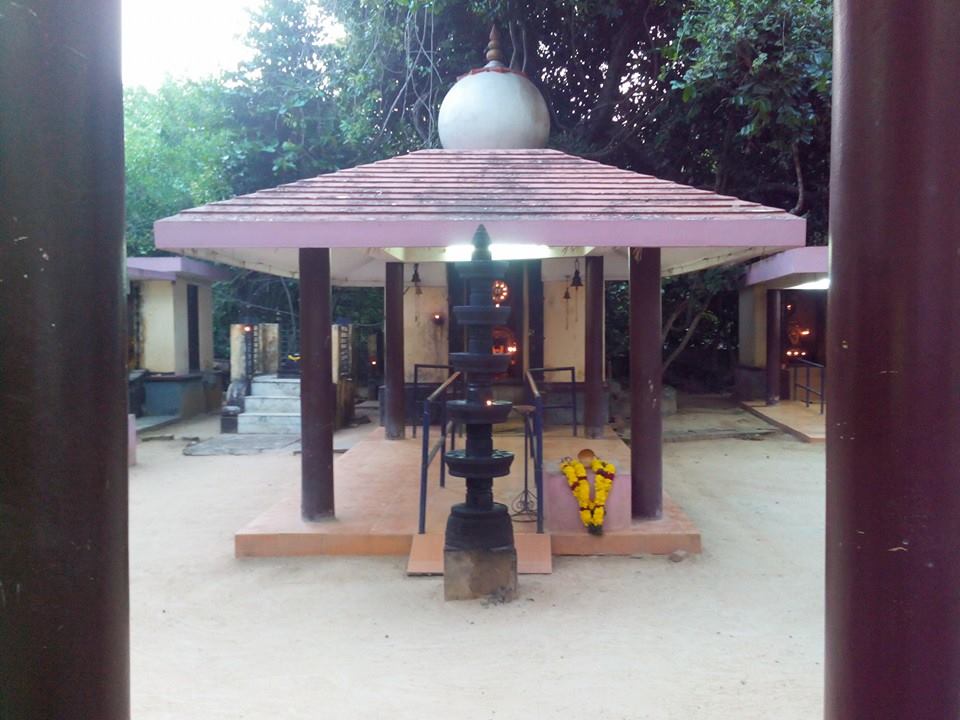 Images of trivandrum Pdarikulangara sasthaTemple