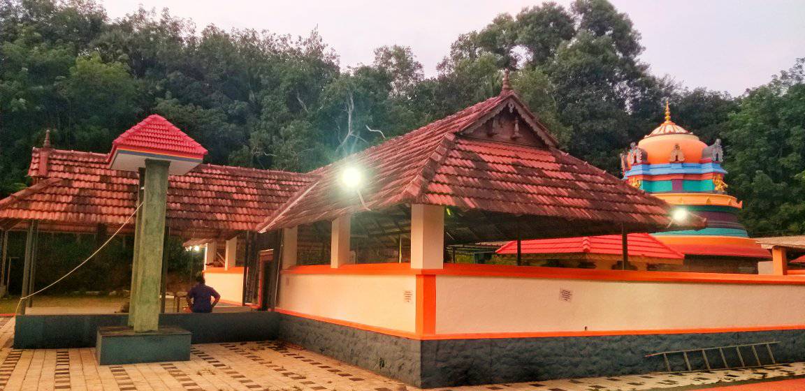 Mekkolla Bhagavathy temple  is an Shakthi  in Hinduism