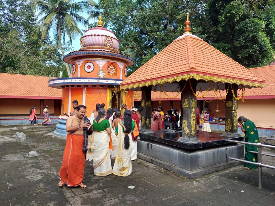 Images of trivandrum Chenkal Kuttamath Bhagavathi temple