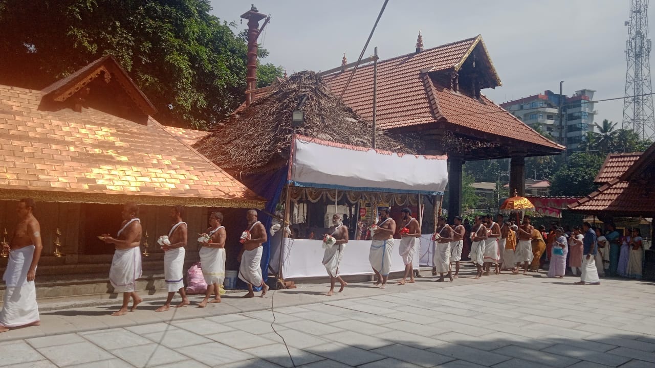 Elamkulam Sastha Temple trivandrum Dresscode