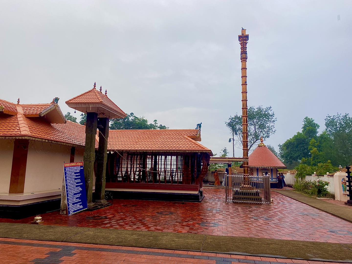 Kunnil  Sastha Temple trivandrum Dresscode