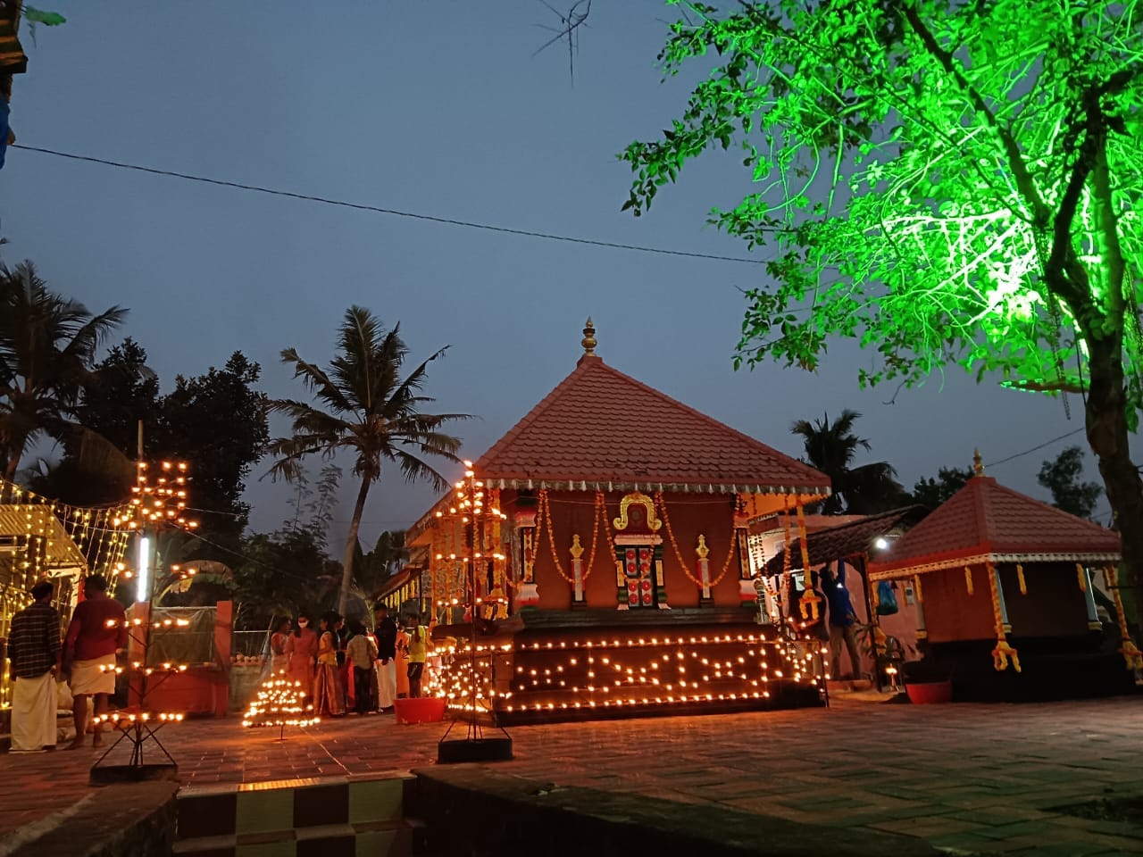 Edayavanam Sree Bhuvaneshwari temple  is an Shakthi  in Hinduism