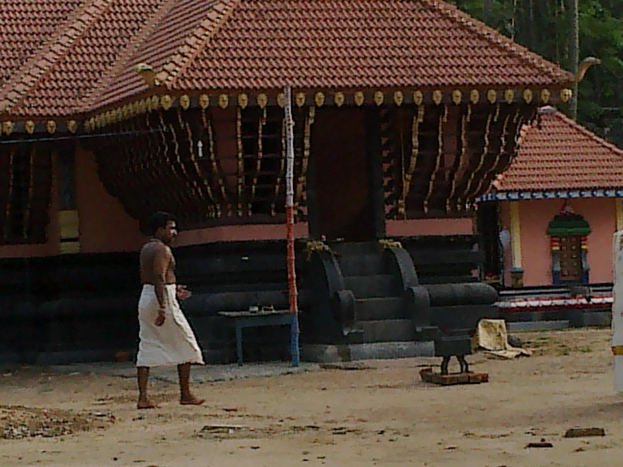 Keezharoor  Sree muruga Temple wayanad Dresscode