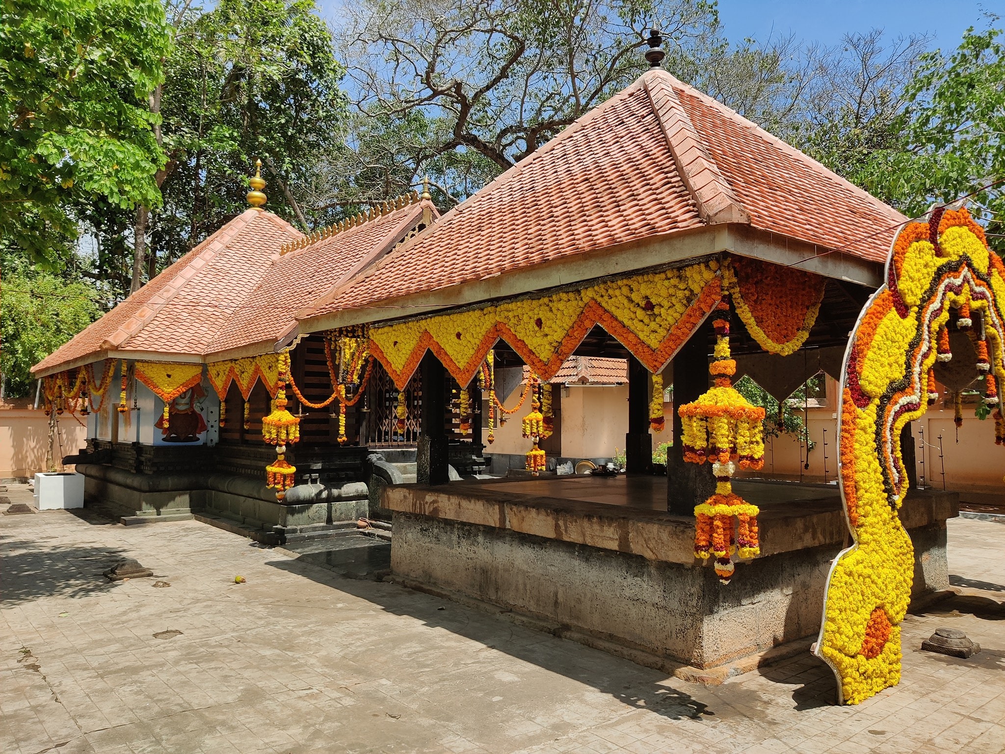 Thrikkulangara Sree Mahavishnu   Temple trivandrum Dresscode