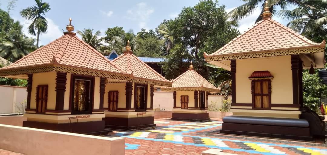  Alummoottil Shree Kuttichathan Temple in Kerala