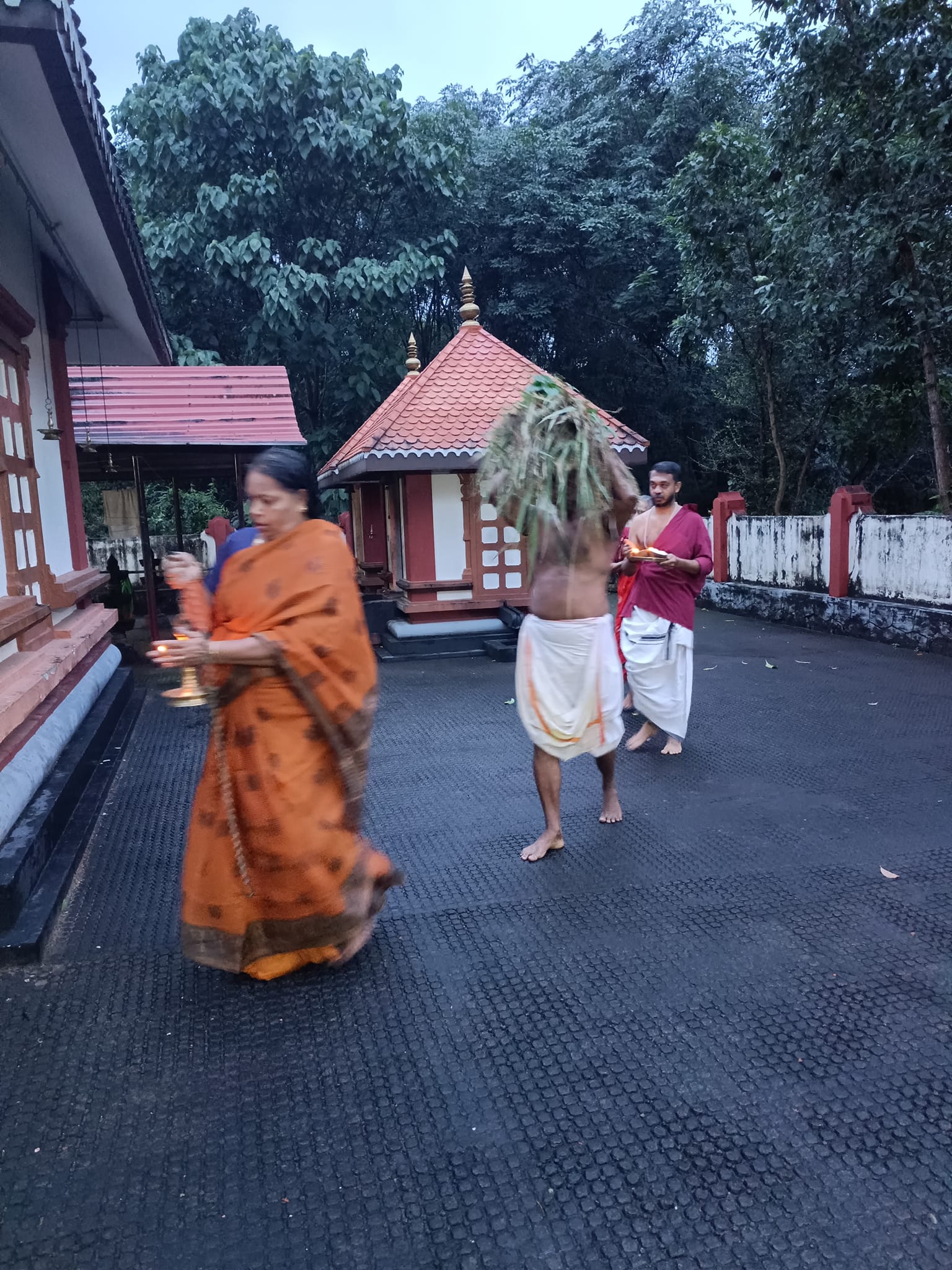 Perunkadavila Sree Sankaranarayana Swami  Temple trivandrum Dresscode