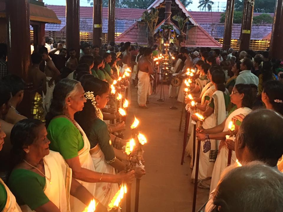 Navaikulam Sree Sankara Narayana Swamy   Temple trivandrum Dresscode