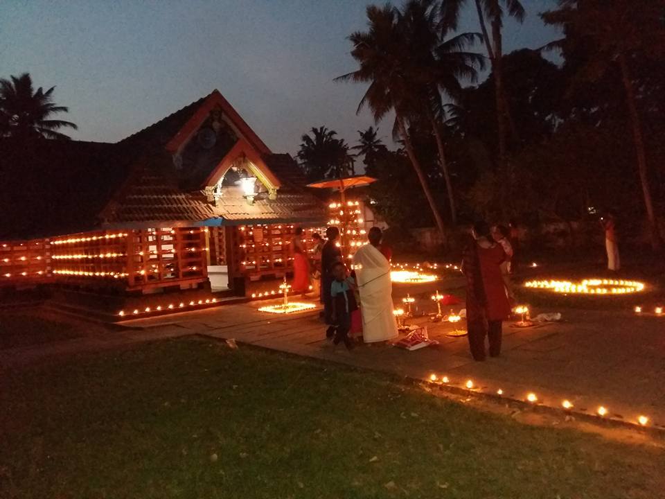  Avaneeshwaram Sree Mahadeva Temple trivandrum Dresscode