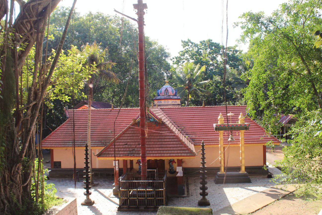 Thrippalavoor Sree Mahadeva Temple