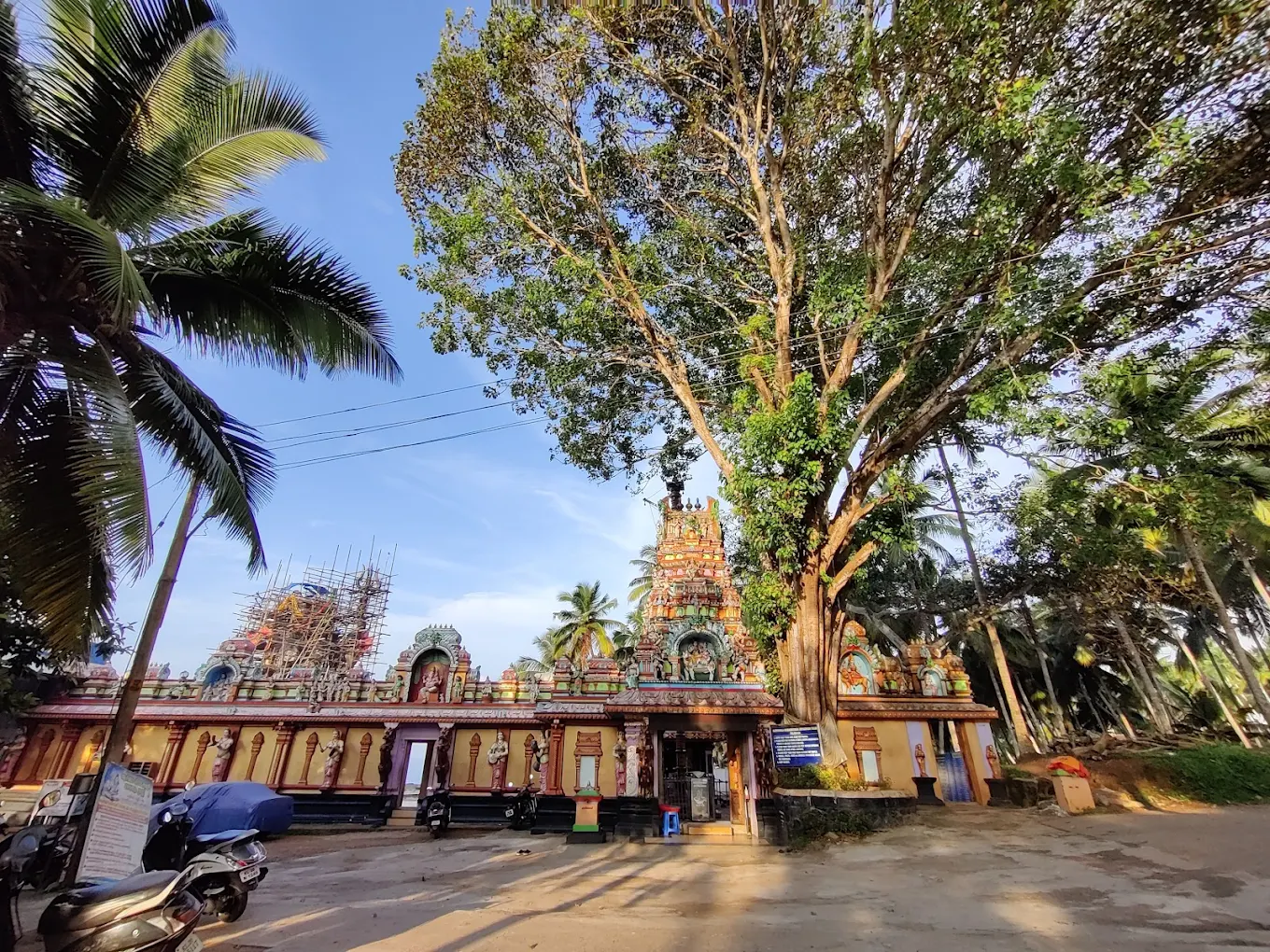 Aazhimala Shiva Temple Shiva statue overlooking sea in Thiruvananthapuram Kerala