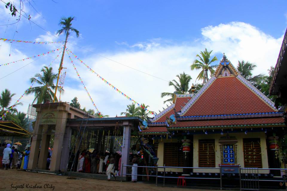 Images of Thozhukkal Sree Bhadrakali Temple