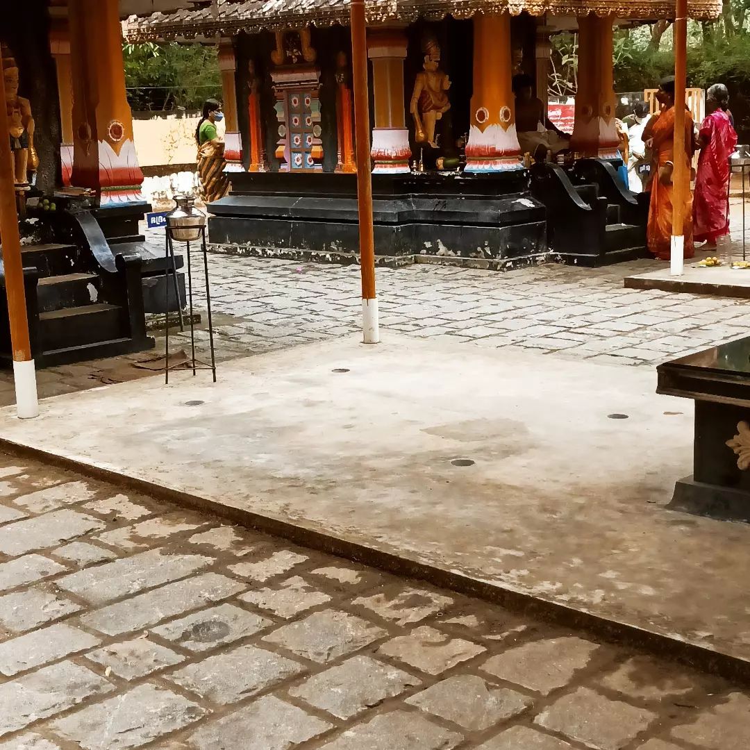 Onivaram Sree Bhadradevi-Skandapuri temple Thiruvananthapuram Dresscode