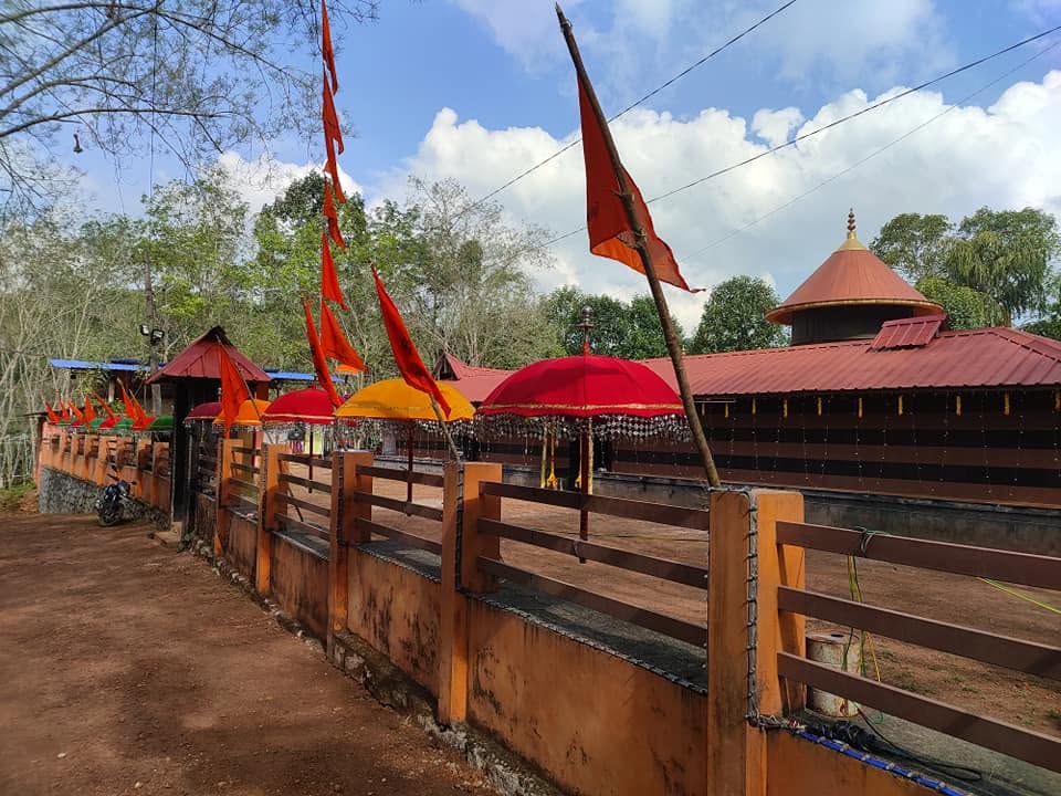 Cheeranikkara Ayiravally Thampuran temple Thiruvananthapuram Dresscode
