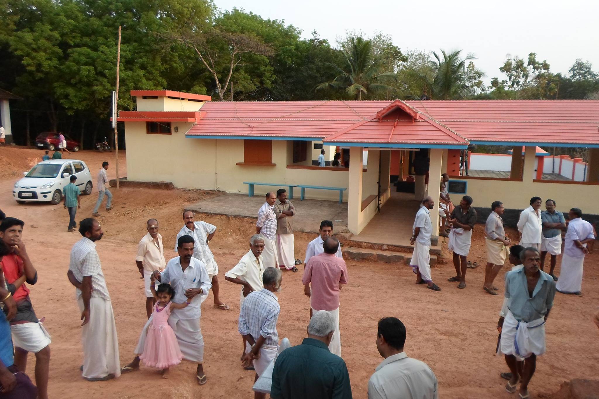Keezhperoor Chirakkara Bhagavathi  temple Thiruvananthapuram Dresscode