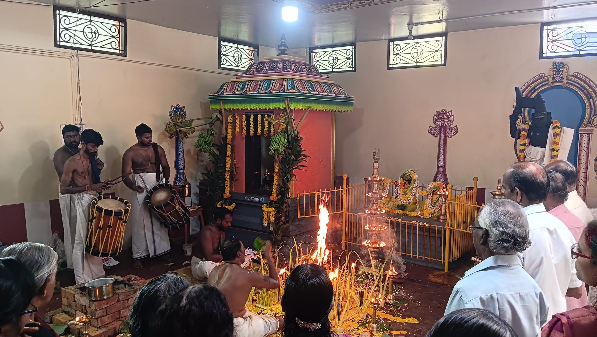 Images of Attingal Sree MuthumariAmman Devasthanam