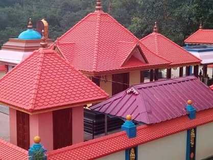 Alumkuzhy Ayiravilli Thamburan is an Shakthi lord in Hinduism
