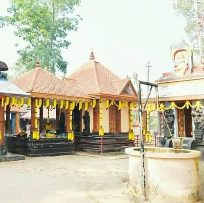 Alumkuzhy Ayiravilli Thamburan temple Thiruvananthapuram Dresscode