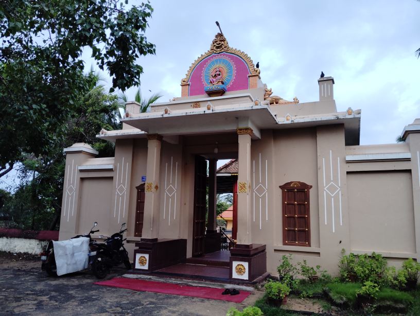 Traditional lamp lighting at Shangumugham Devi Temple Utsavam 2025