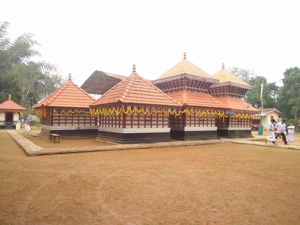 Sree Purakkadi Poomaala Paradevatha Temple wayanad