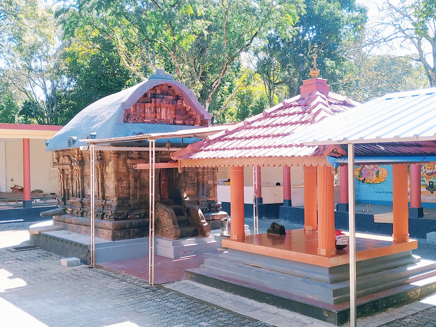 Sree Veliyambam Kotta Shiva  Temple in Kerala