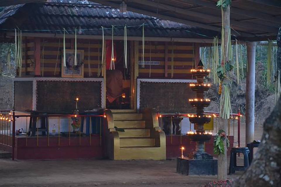 Erenjottu Seetha Lava Kusha  is an Shakthi devi in Hinduism