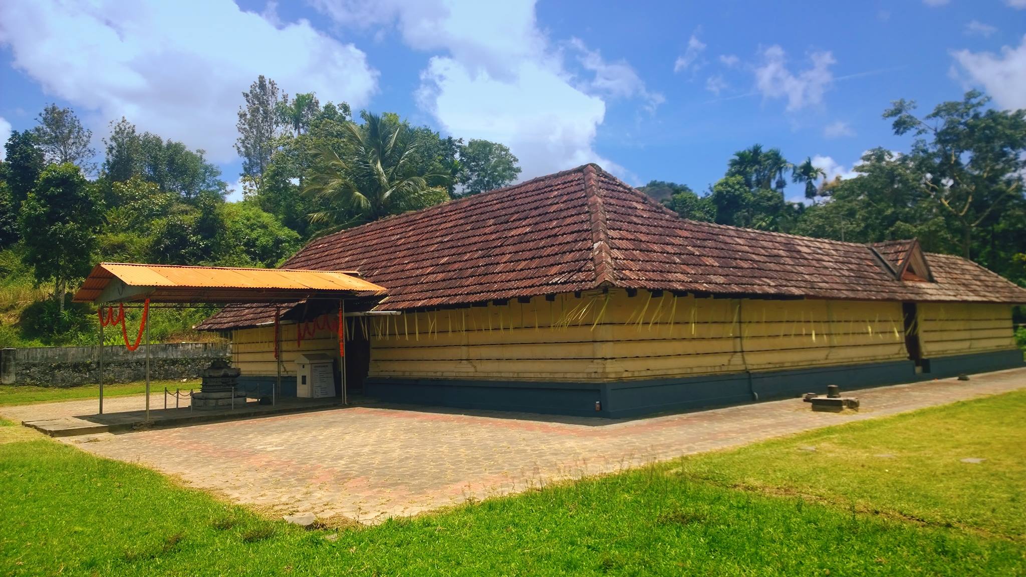 Muttil Sree Mahavishnu Temple wayanad