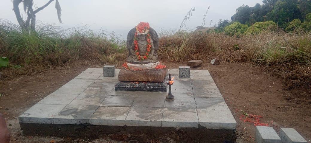 Manukkunnumala Thrimoorthy Temple wayanad