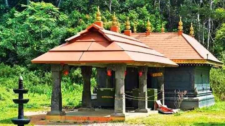 Sree Manikavu Temple Shiva Temple