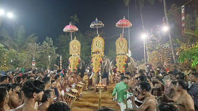 Sri Naikolly  Sree Bhagavathi Temple wayanad Dresscode