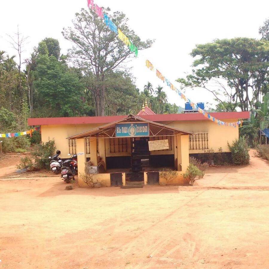 Vattathani Sree Mahavishnu  Sree Bhagavathi Temple wayanad Dresscode