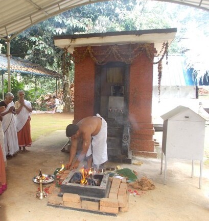 Varayal Sri Kurikilal Varadaini Devi Nagaraja Nagayakshi  Sree Bhagavathi Temple wayanad Dresscode