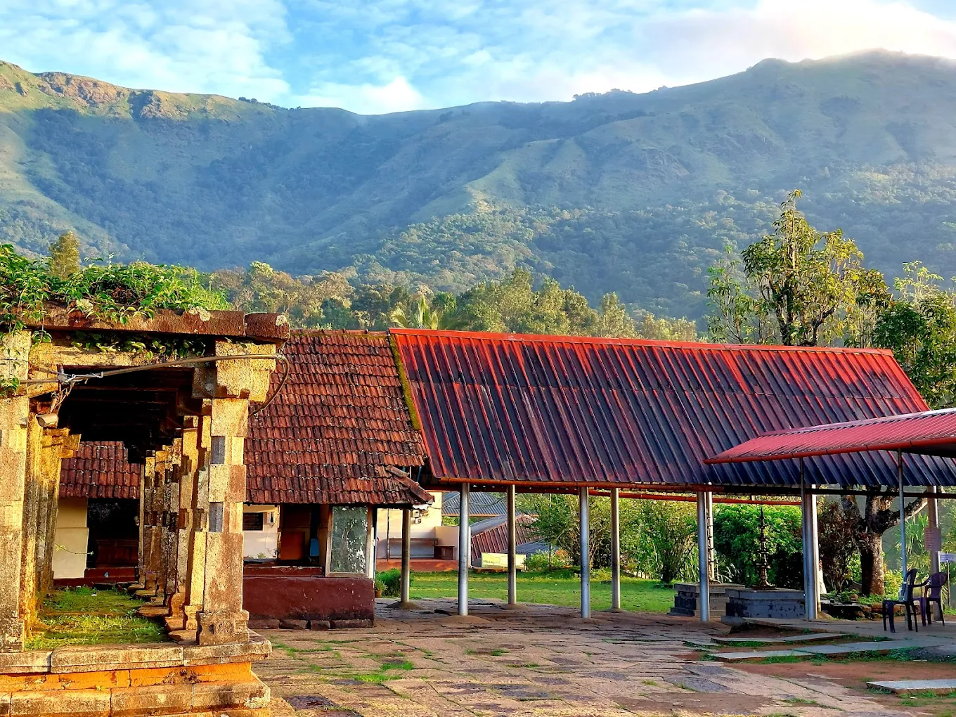 Devotees performing rituals at Thirunelli Sree Maha Vishnu Temple